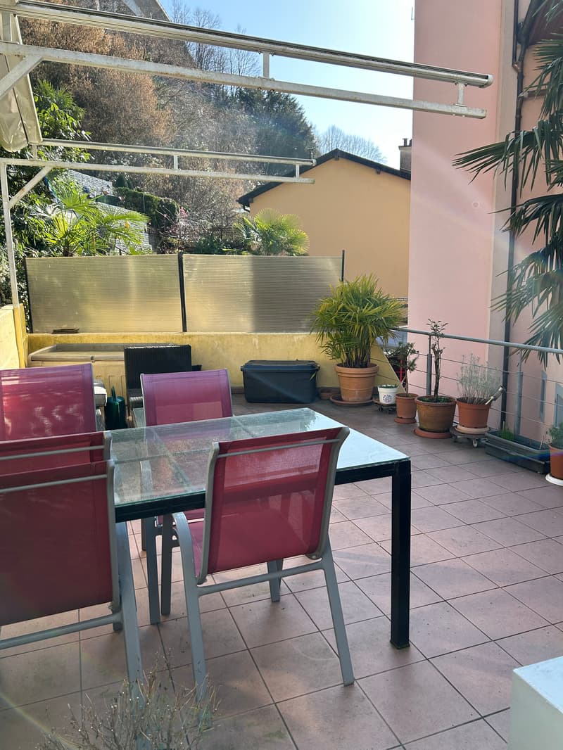 Immeuble de rendement proche de Montreux avec vue sur le lac – 3 appartements, jardins, terrasses (6)