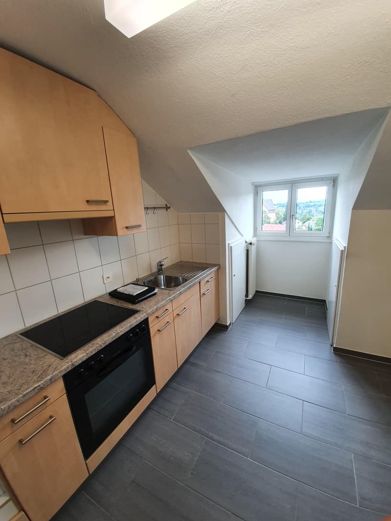 3-Zimmer-Wohnung im 5. Obergeschoss mit toller Aussicht! (2)