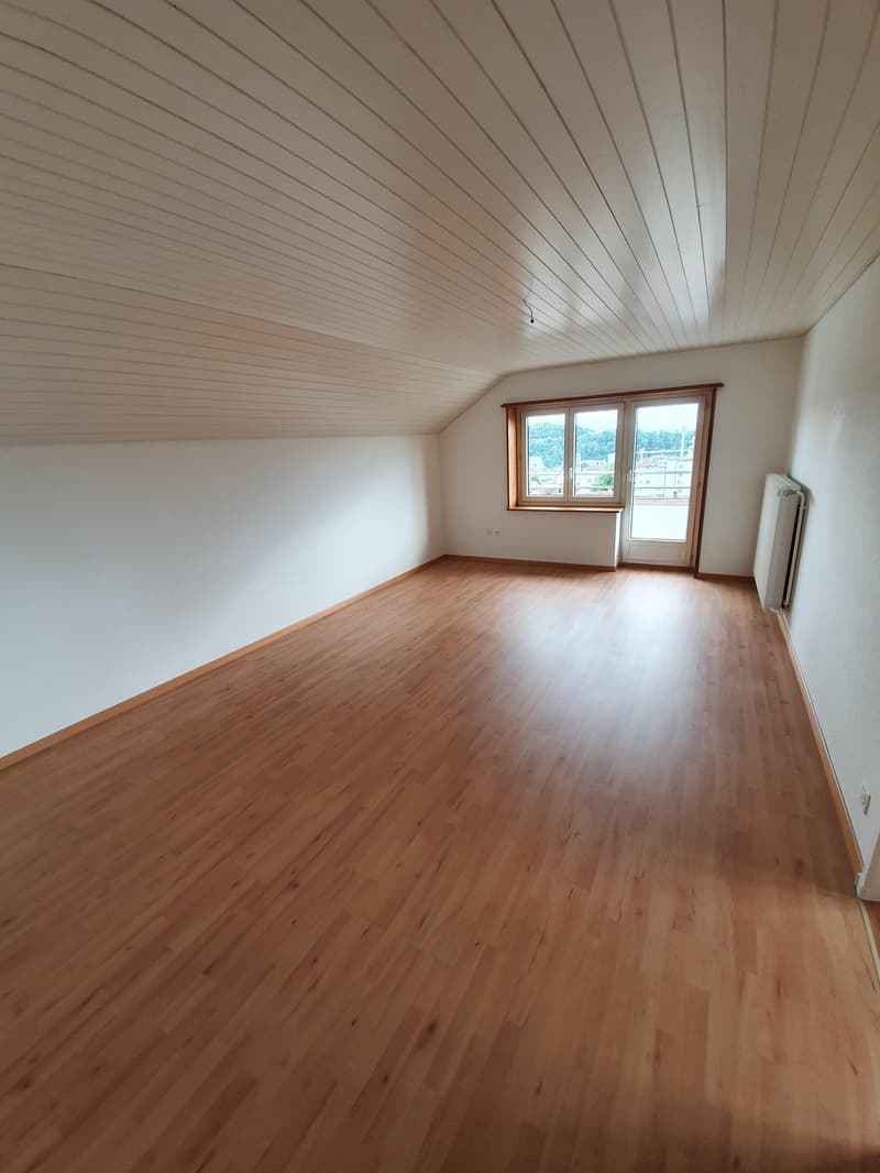 3-Zimmer-Wohnung im 5. Obergeschoss mit toller Aussicht! (4)