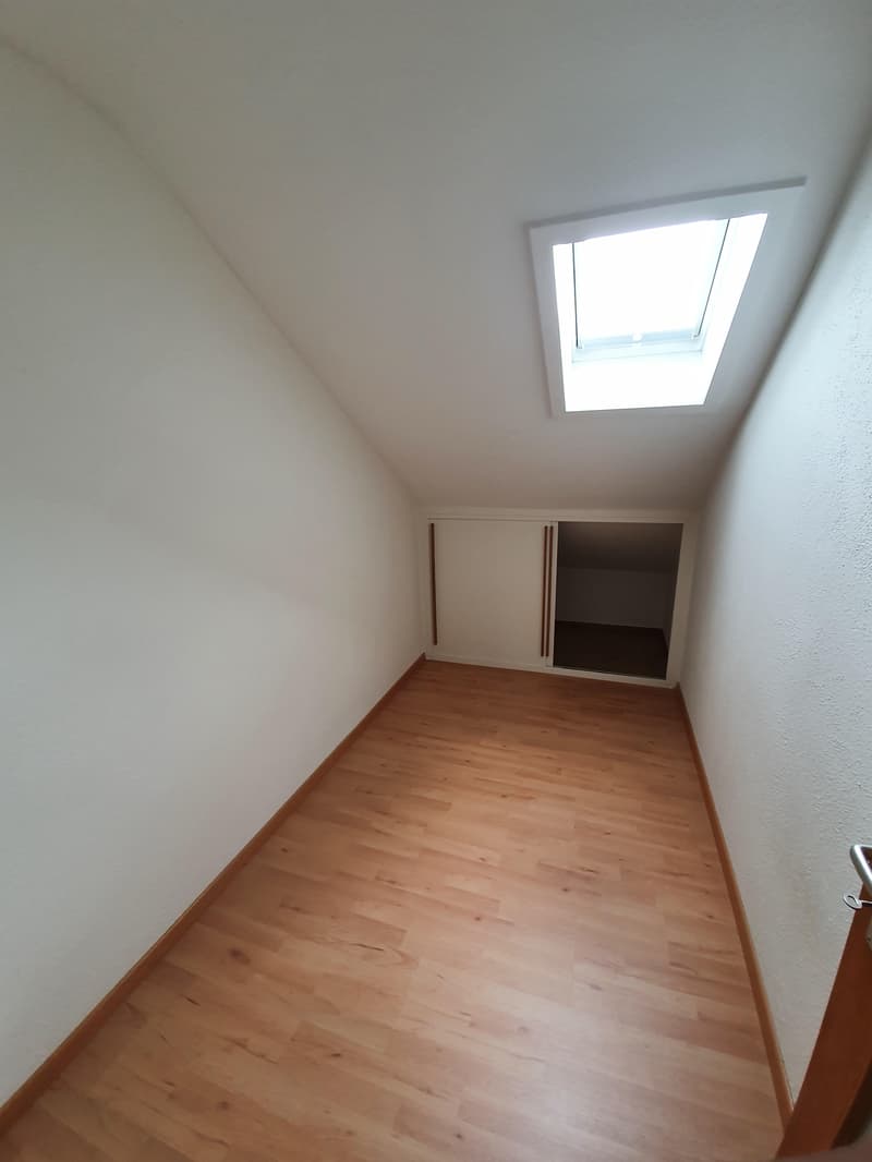 3-Zimmer-Wohnung im 5. Obergeschoss mit toller Aussicht! (7)