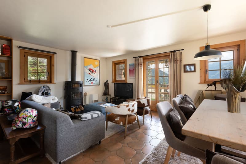 Chalet avec Permis pour Rénovation! (5)