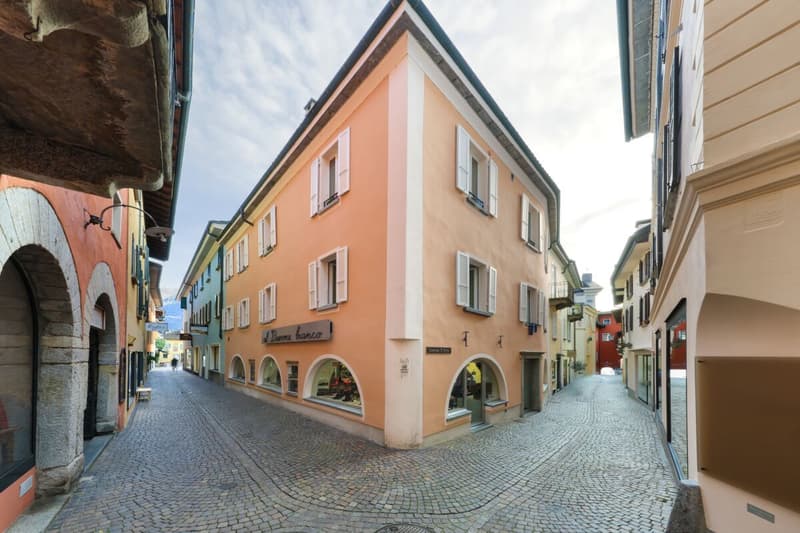 Pavone Bianco (2)