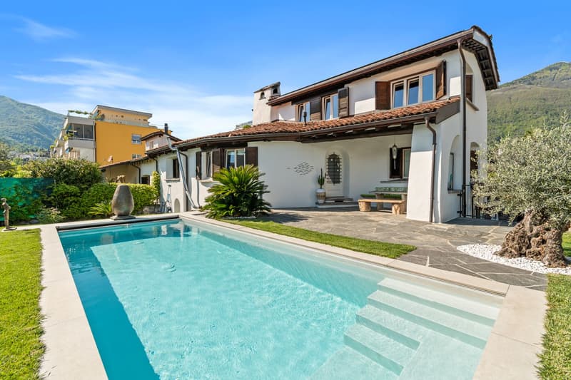 House Cecilia (1)