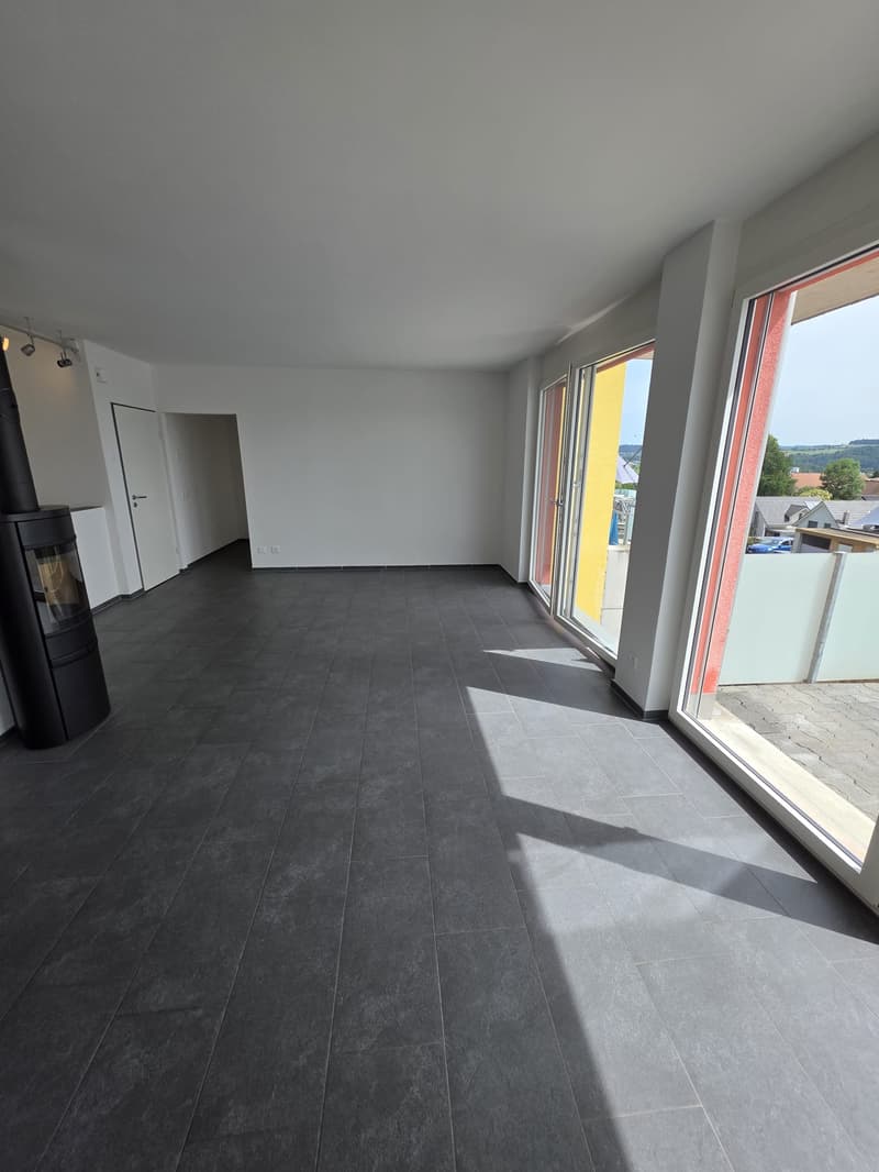 Charmante 4.5-Zimmer-Maisonettwohnung in Dintikon – Sofort verfügbar! (1)