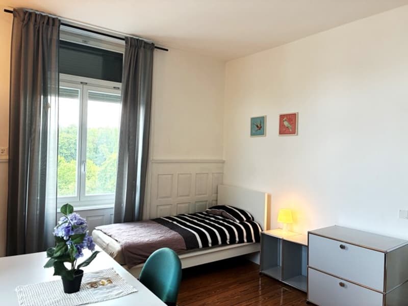 Schönes Zimmer mit Blick auf Aare (4)