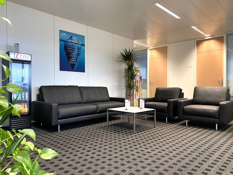 Coworking Space mit 4 vollausgestatteten Arbeitsplätzen (3)