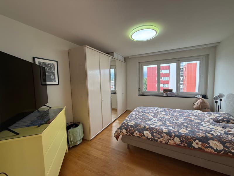 Helle 3.5 Zimmer Wohnung mit Balkon in Regensdorf per 1. Sept. mieten (3)