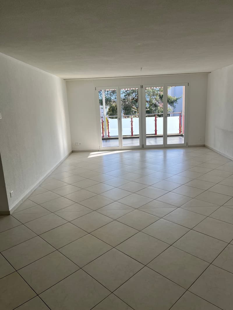 Helle 3.5-Zimmer-Wohnung mit Süd-Balkon in Eschenbach (9)