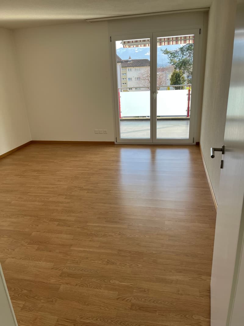 Helle 3.5-Zimmer-Wohnung mit Süd-Balkon in Eschenbach (6)