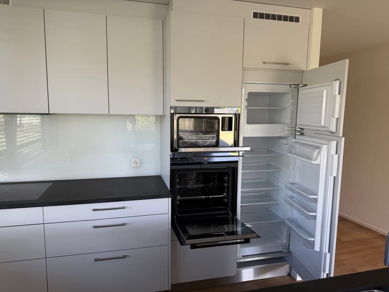 Moderne 3.5-Zimmer-Wohnung in Frick – hell, grosszügig und mit gedecktem Sitzplatz (8)