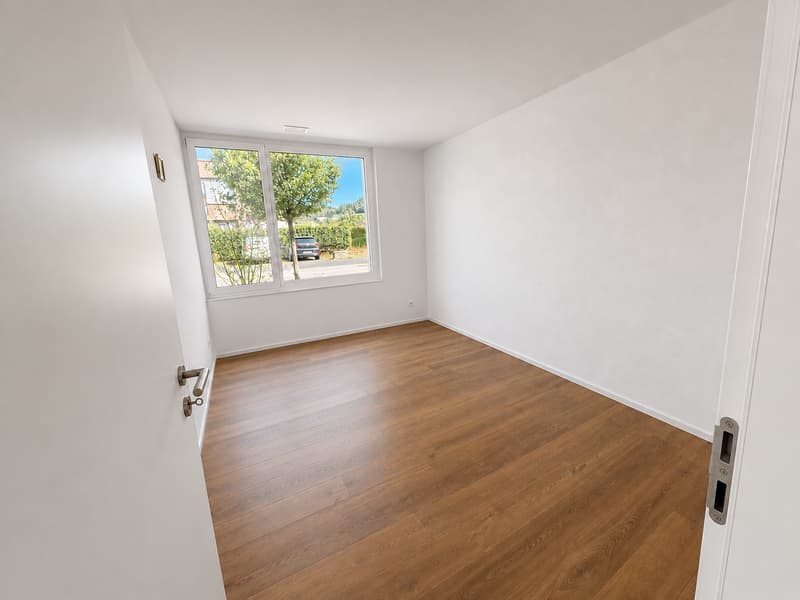 Moderne 3.5-Zimmer-Wohnung in Frick – hell, grosszügig und mit gedecktem Sitzplatz (6)