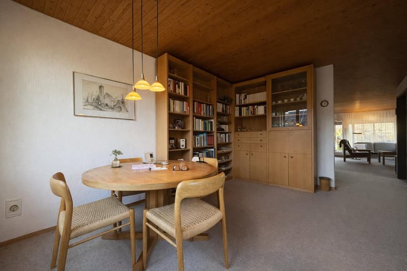 Familienfreundliches Doppeleinfamilienhaus mit Wintergarten und schöner Aussicht in Hinteregg (8)