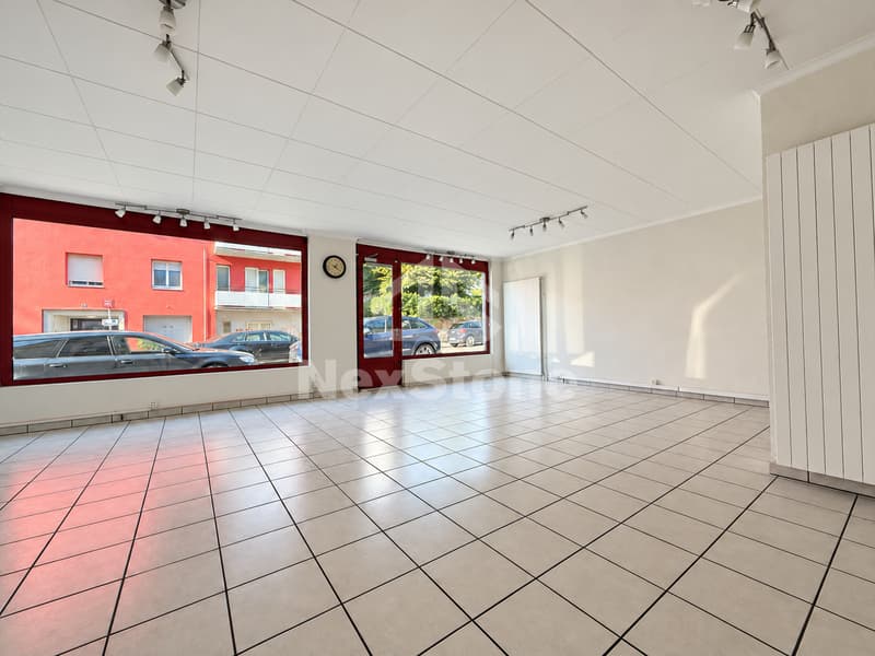 Local commercial de 105 m² avec vitrine proche de la Gare (2)