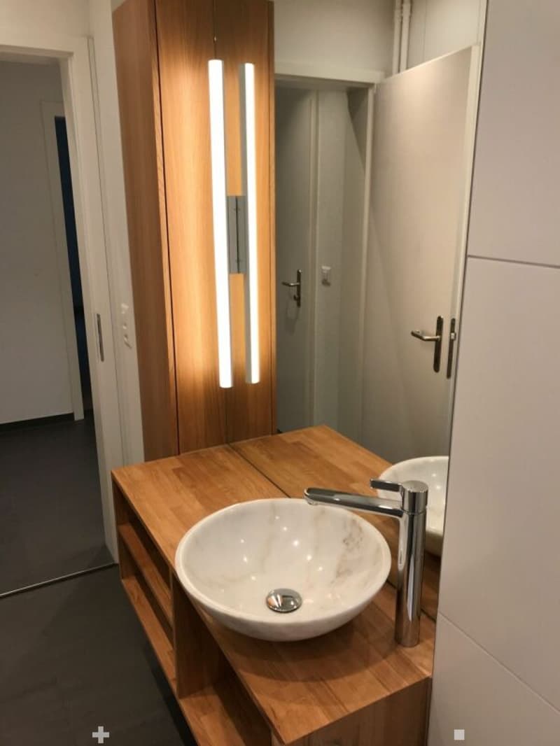 Hochwertig saniert & zentral - 3.5-Zimmerwohnung in Biel (5)