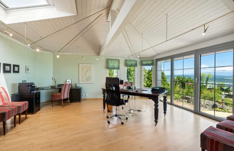 7.5-Zi.-Terrassenhaus mit Pool und Seesicht in Bellerive kaufen (13)