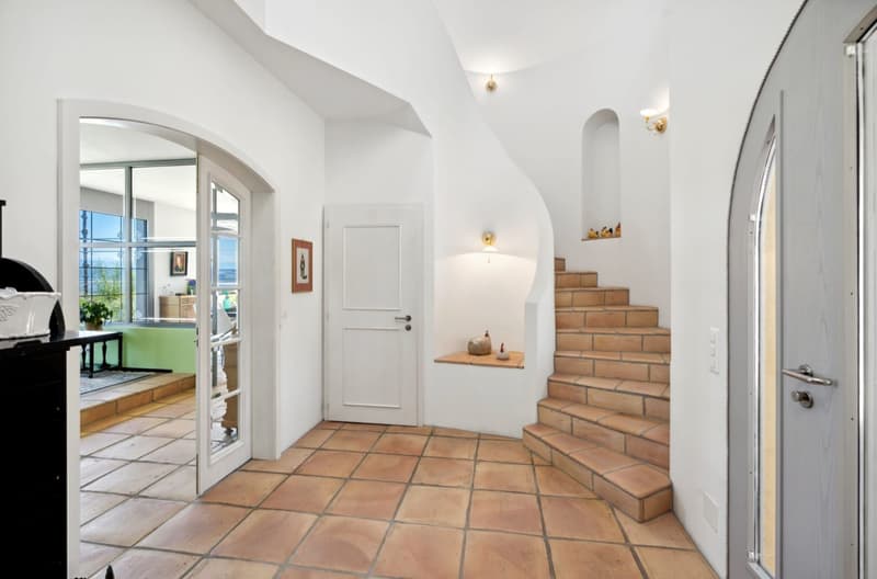 11-Zimmer-Villa mit Pool und Panoramaseesicht in Bellerive kaufen (6)