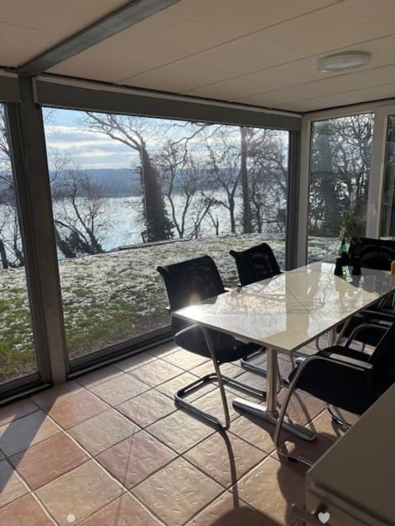 Stilvolle 7-Zimmer-Villa mit Seesicht in Biel kaufen (3)