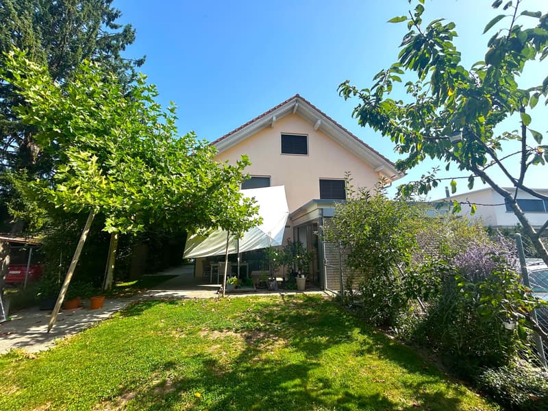 Attraktives und charaktervolles 8-Zimmer-Einfamilienhaus in Kriegstetten (2)