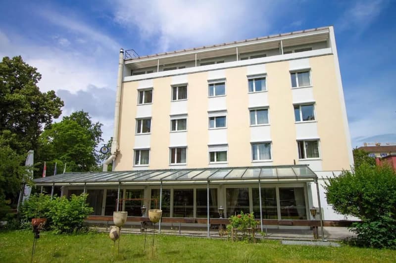 Wohn- und Geschäftshaus mit 29 Einheiten in Binningen kaufen (4)