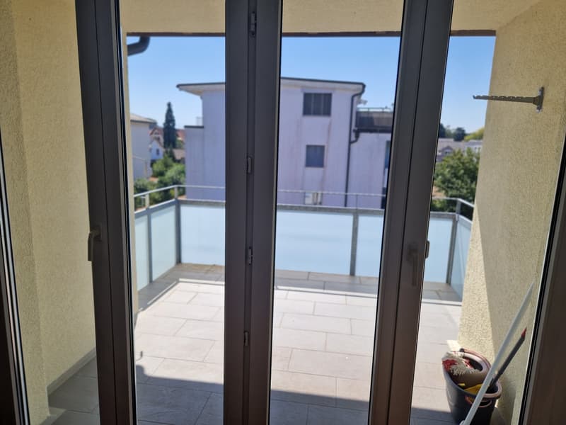 Helle 3.5-Zimmer-Wohnung mit Balkon und Tiefgaragenplatz (15)