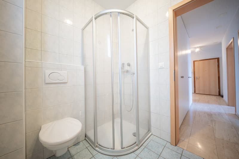 Günstige 4.5-Zimmer-Wohnung im 1. OG in Breitenbach – modern, familienfreundlich und mit Balkon (7)