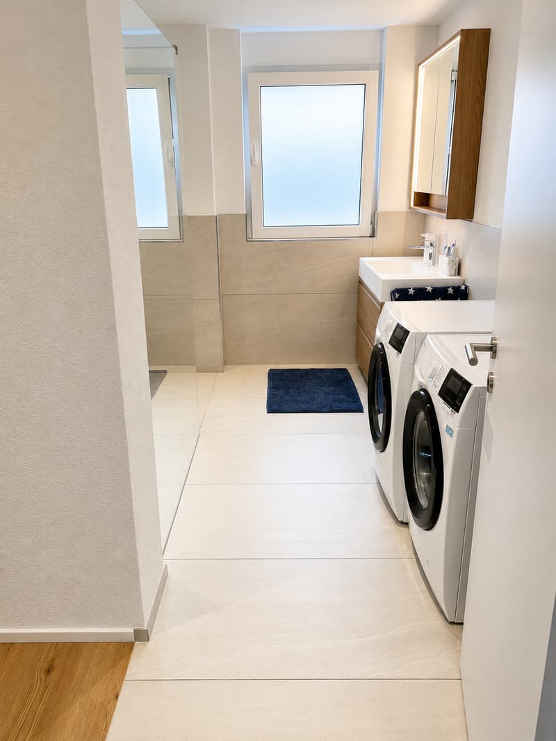 Waschmöglichkeit im Badezimmer 1