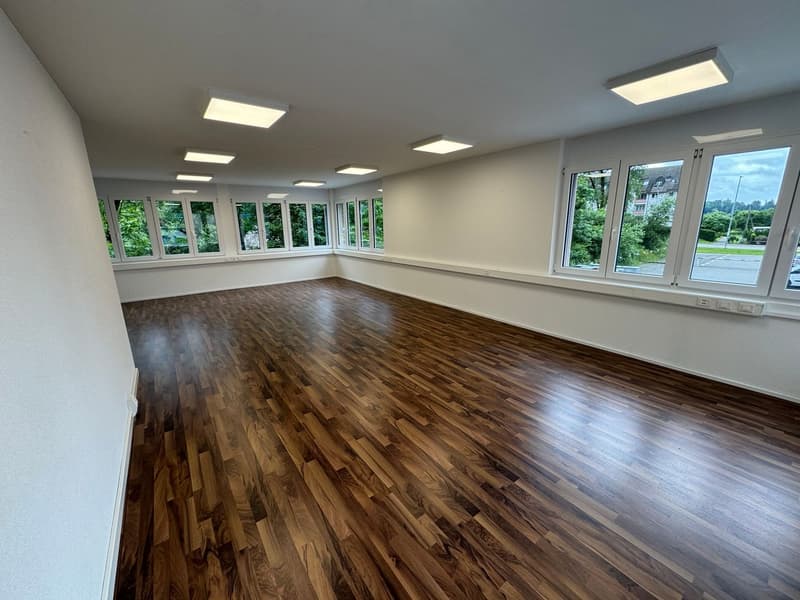 Espace de bureau/commercial à louer à Oftringen (9)