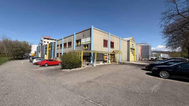 Lager- und Produktionsfläche im Industriegebiet von Burgdorf zu vermieten (2)