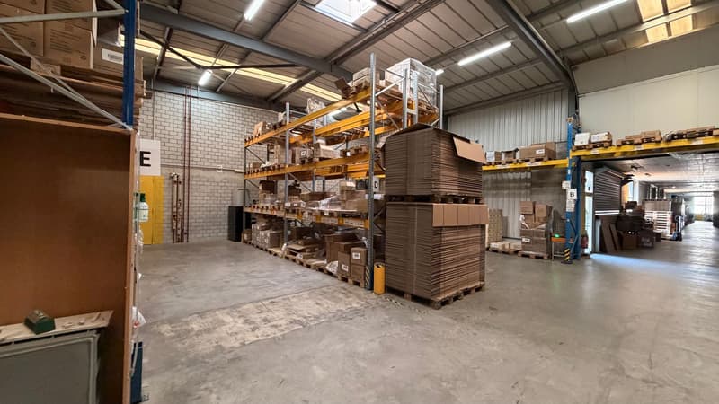 Lager- und Produktionsfläche im Industriegebiet von Burgdorf zu vermieten (5)