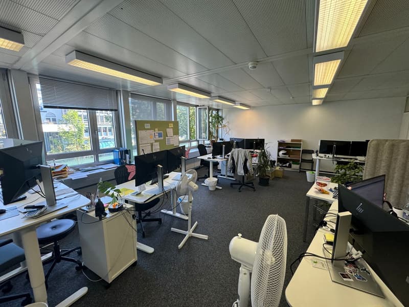 Zentrale Büro- und Gewerbefläche mit Blick auf die Aare (22)