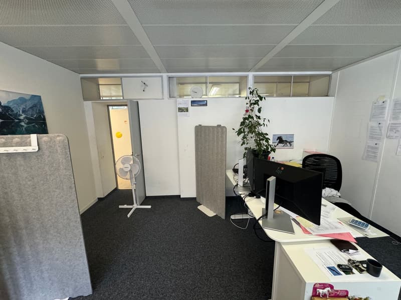 Zentrale Büro- und Gewerbefläche mit Blick auf die Aare (18)