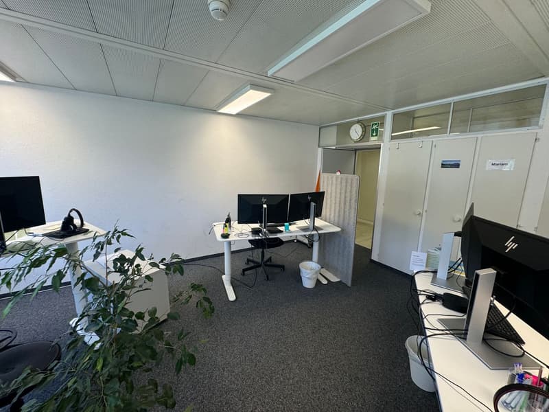 Zentrale Büro- und Gewerbefläche mit Blick auf die Aare (15)