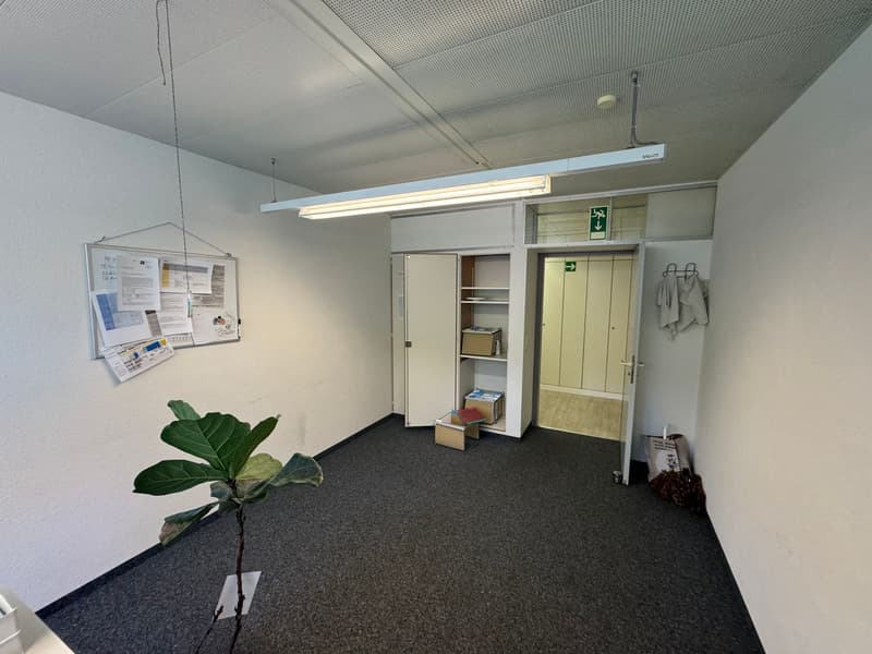 Zentrale Büro- und Gewerbefläche mit Blick auf die Aare (12)
