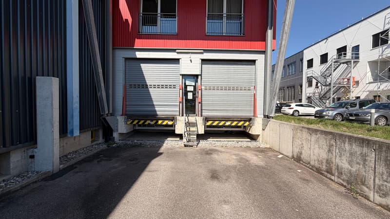 Espace de stockage central à louer dans la zone industrielle de Burgdorf (13)