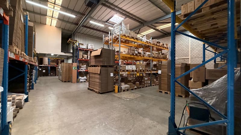 Espace de stockage central à louer dans la zone industrielle de Burgdorf (11)