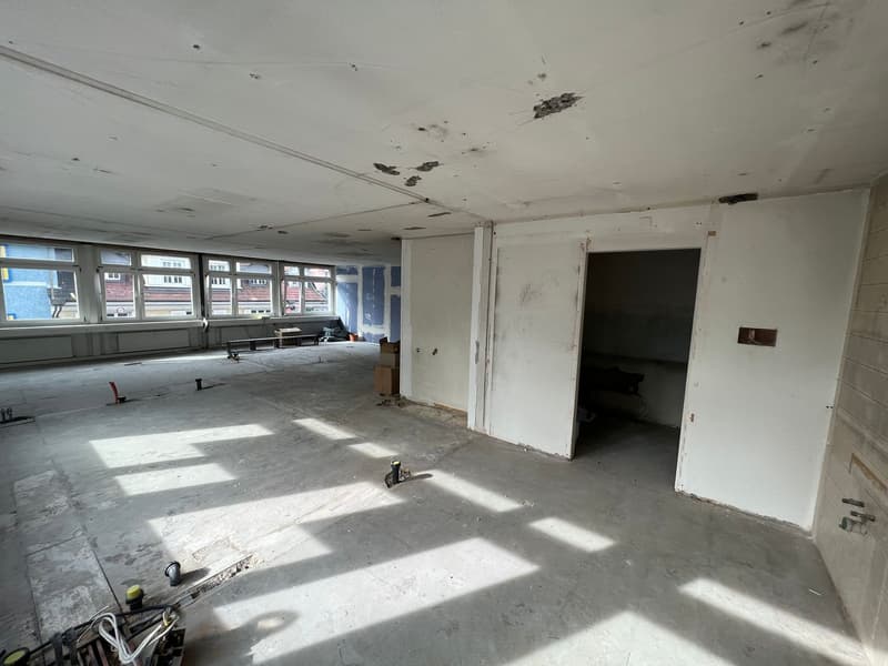 Zentrale Büro- und Gewerbefläche im Rohbau zu vermieten (5)