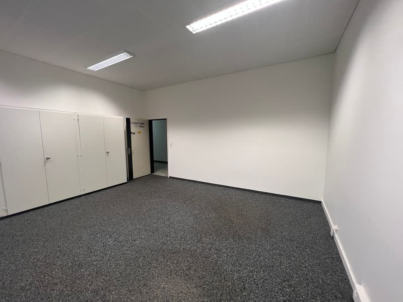 Affordable commercial, storage, and office space for rent from 30m2 (7)