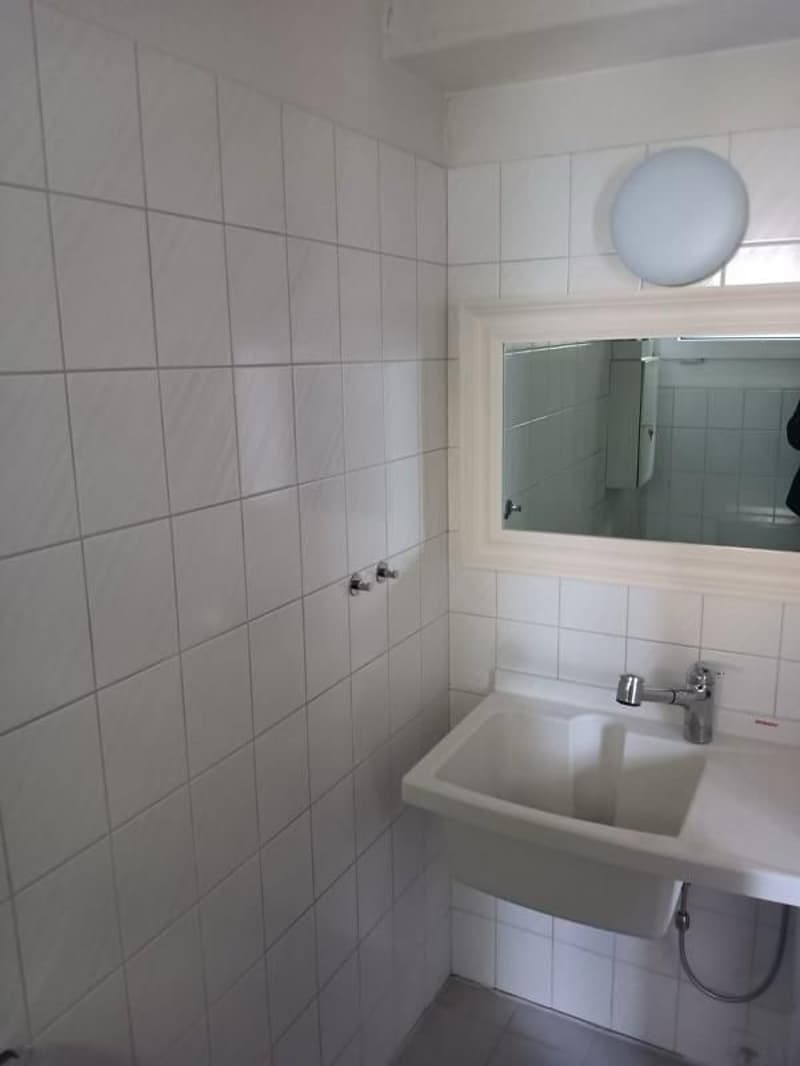 Schöne Verkaufsfläche in Embrach zu vermieten (7)