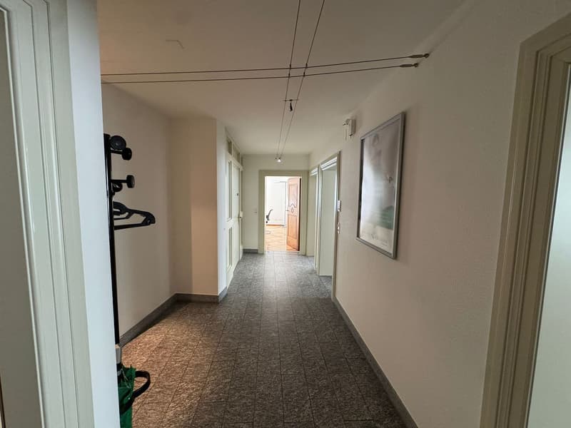 Büroräumlichkeit im Herzen von Altdorf zu vermieten (6)