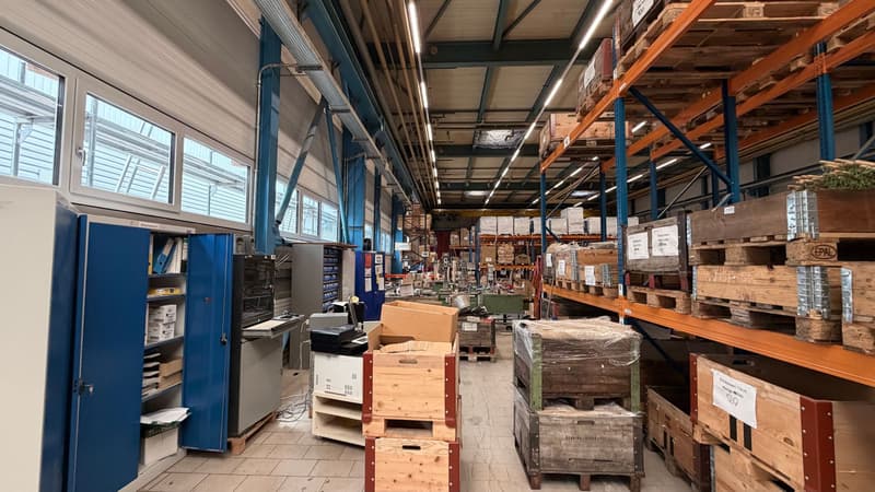 Neu sanierte und helle Produktionsfläche im Erdgeschoss! (14)