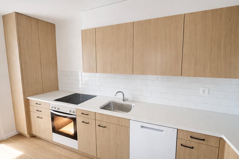 Appartement 2.5 pièces au 9ème étage avec vue panoramique au Locle (3)