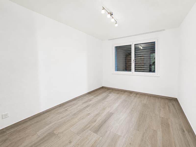 Splendide villa individuelle de 7.5 pièces avec espace wellness et piscine (9)
