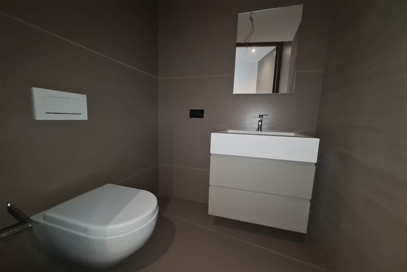 Elegante Appartamento di 3 Locali a Vernate – Moderno e Accessibile (11)