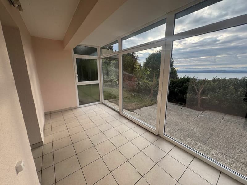 Appartement avec jardin et vue lac (4)