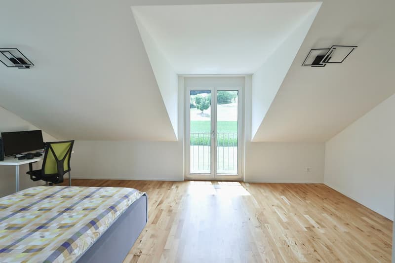 Modernes 6.5-Zimmer-Reihenendhaus mit 146 m2 Garten in Waltenschwil (8)