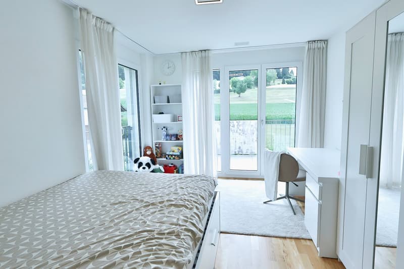 Modernes 6.5-Zimmer-Reihenendhaus mit 146 m2 Garten in Waltenschwil (13)