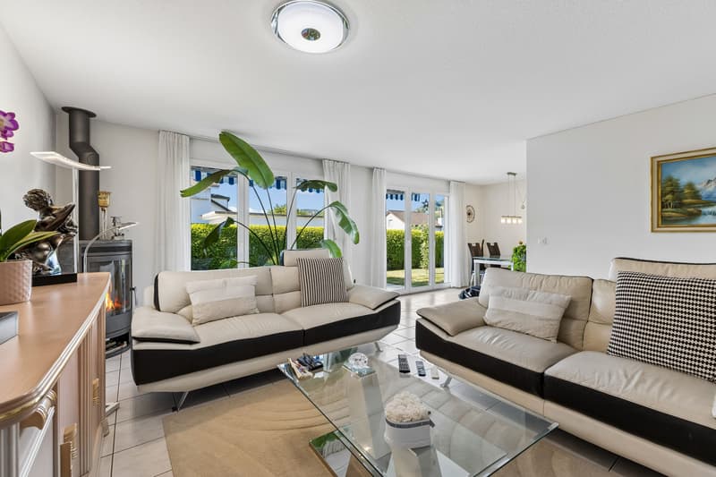 6.5-Zimmer-Einfamilienhaus mit wunderschönem Garten (7)