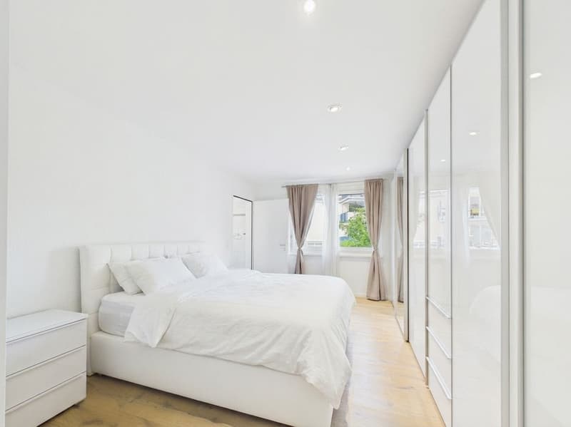 4.5-Zimmer-Wohnung mit grosser Terrasse in Winkel mieten (8)