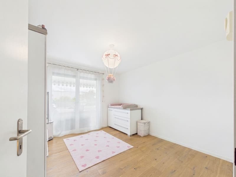 4.5-Zimmer-Wohnung mit grosser Terrasse in Winkel mieten (10)
