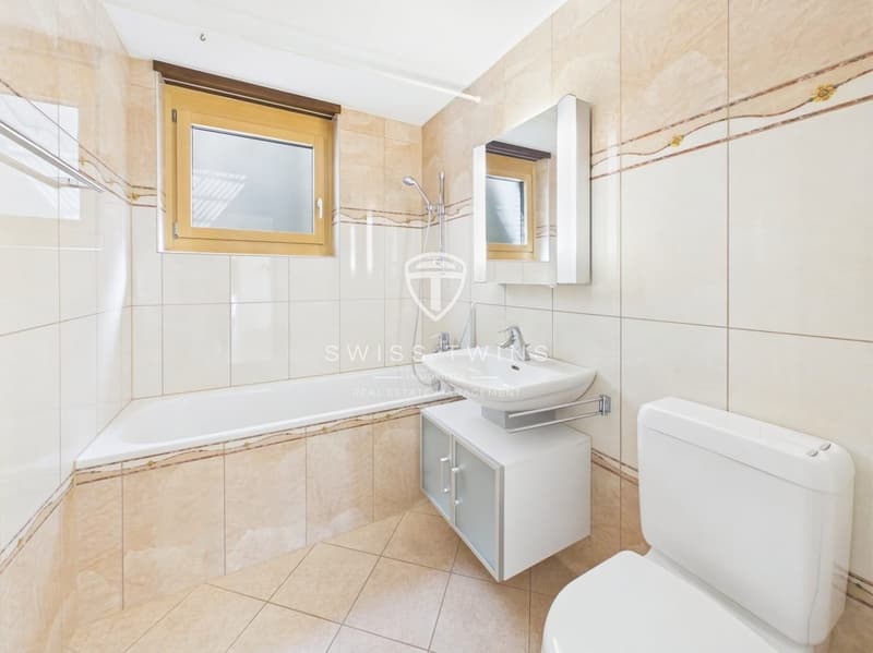 6.5-Zi. Wohnung mit 180 m² Terrasse in Stallikon (11)